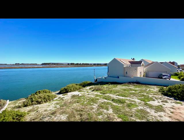 452M² VACANT LAND FOR SALE IN PORT OWEN
